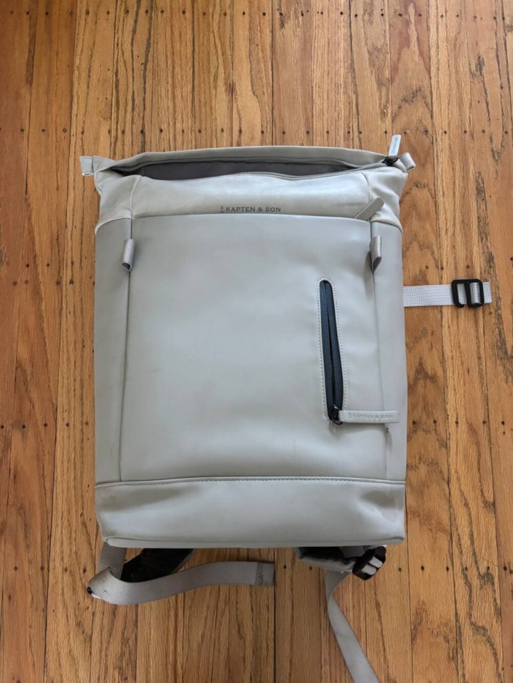 Kapten & Son Aarhus Backpack in Oyster